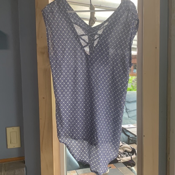 Joli Clothes summer top. - Picture 3 of 3